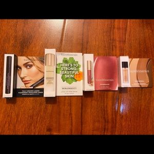 Bare Minerals 4 piece makeup skincare bundle set NWT